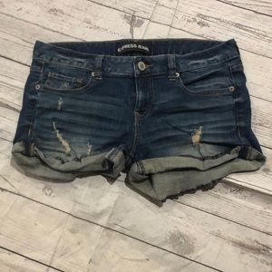 EXPRESS JEANS SHORTS GREAT CONDITION SIZE 8